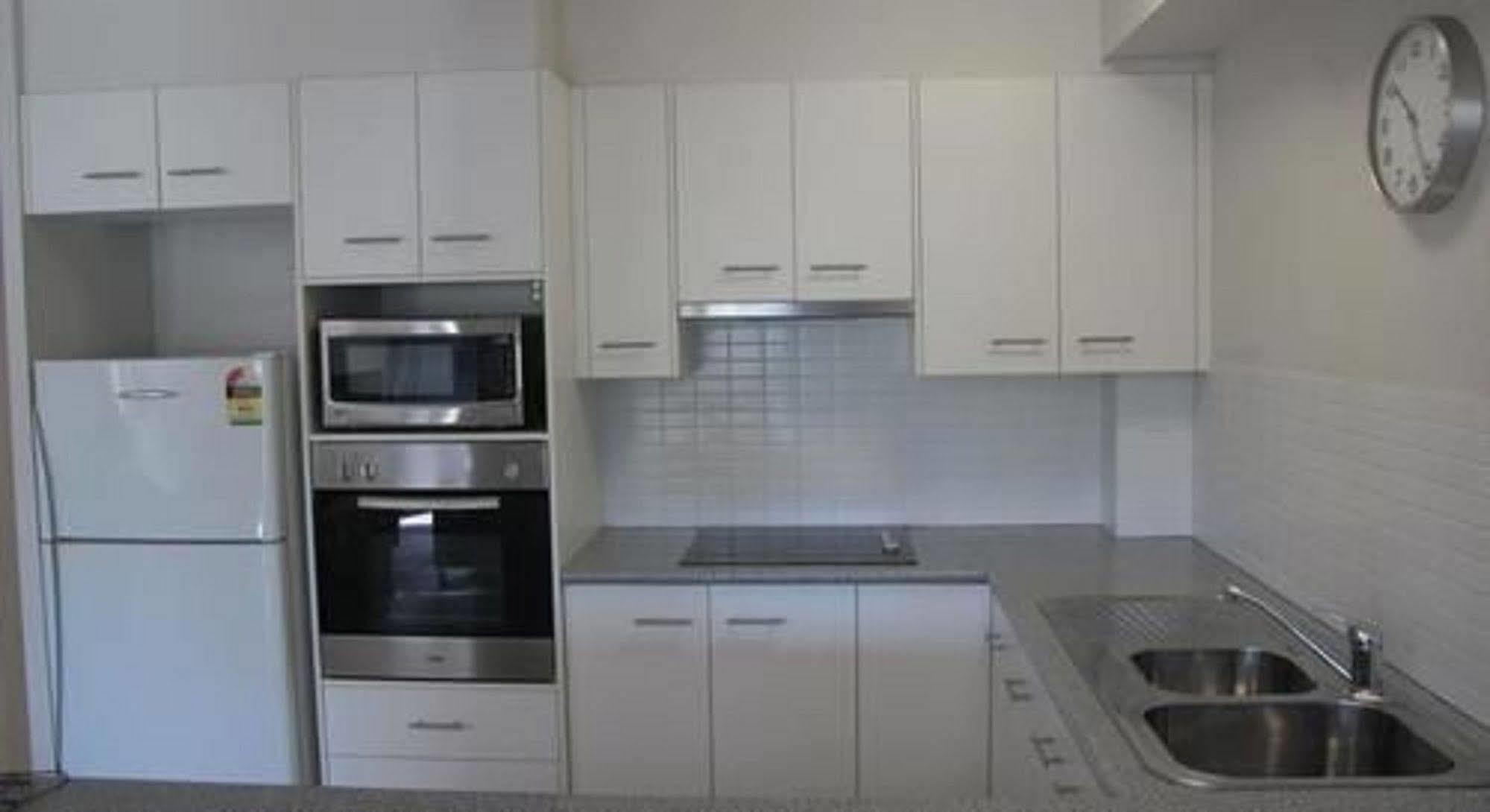 Grangewood Court Apartments Гоулд Коуст Екстериор снимка